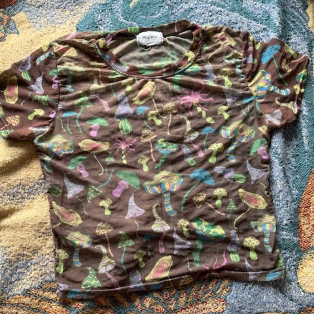 Wo Wo mesh mushroom cop top
